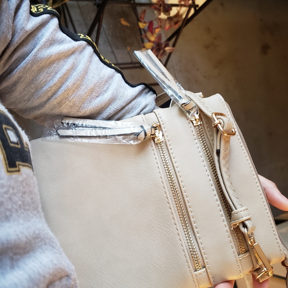 ISABELLE CROSSBODY BAG